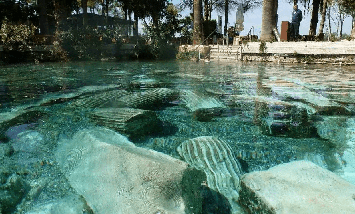 cl-swimming-pool-pamukkale.webp