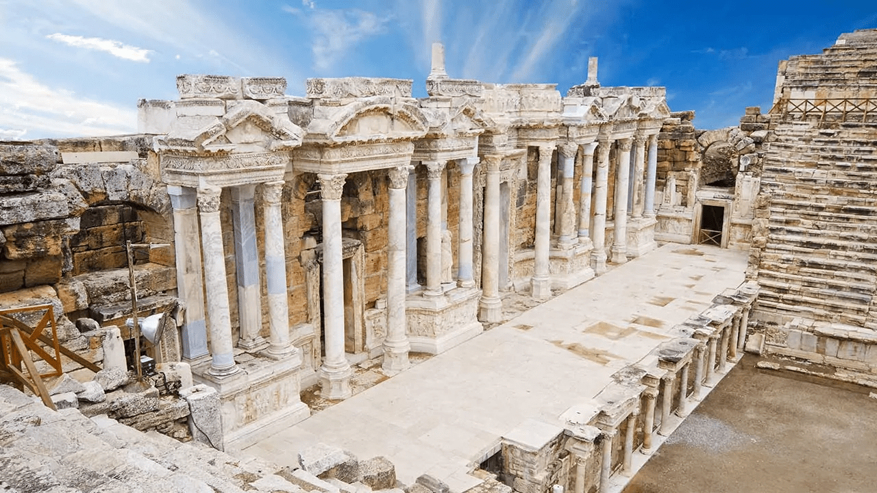 theater-hierapolis-pamukkale-turkey.webp